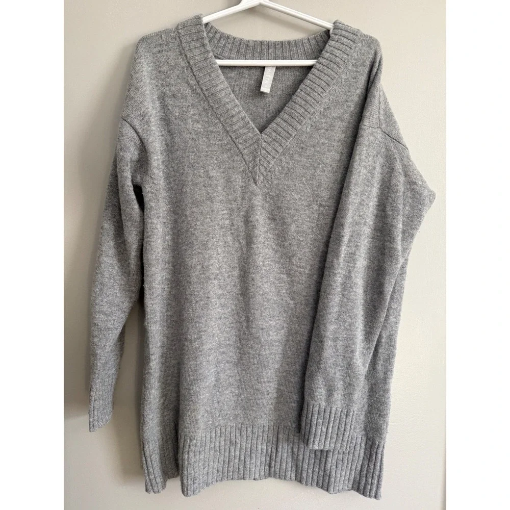 Athleta Women's Tunic Style Sweater Grey size Small